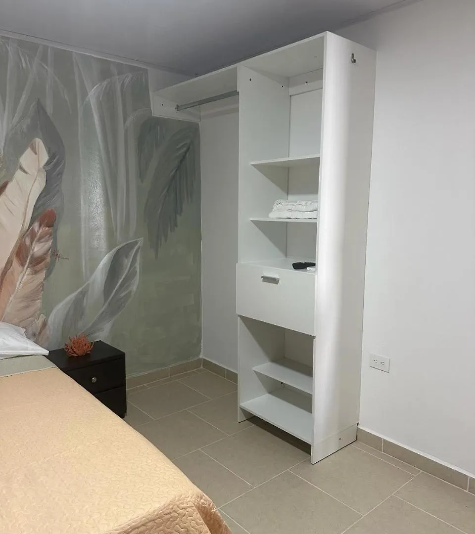 Leonor'S Guest House Bahia Suroeste 0*,  Colombia
